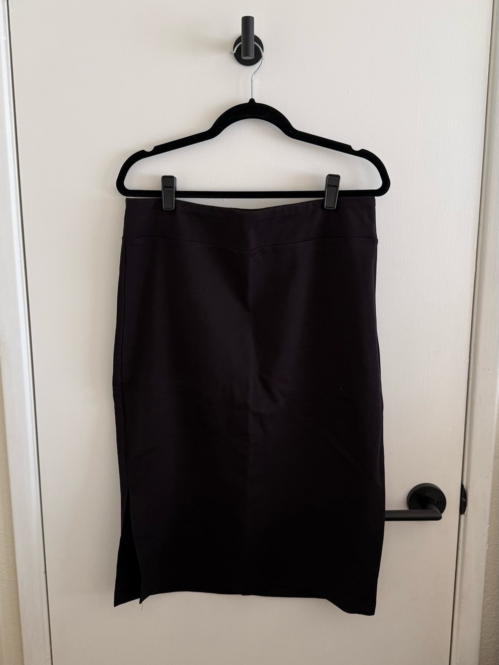 Nine West Black Tailored Ponte Pencil Skirt Knee Length with Side Slit